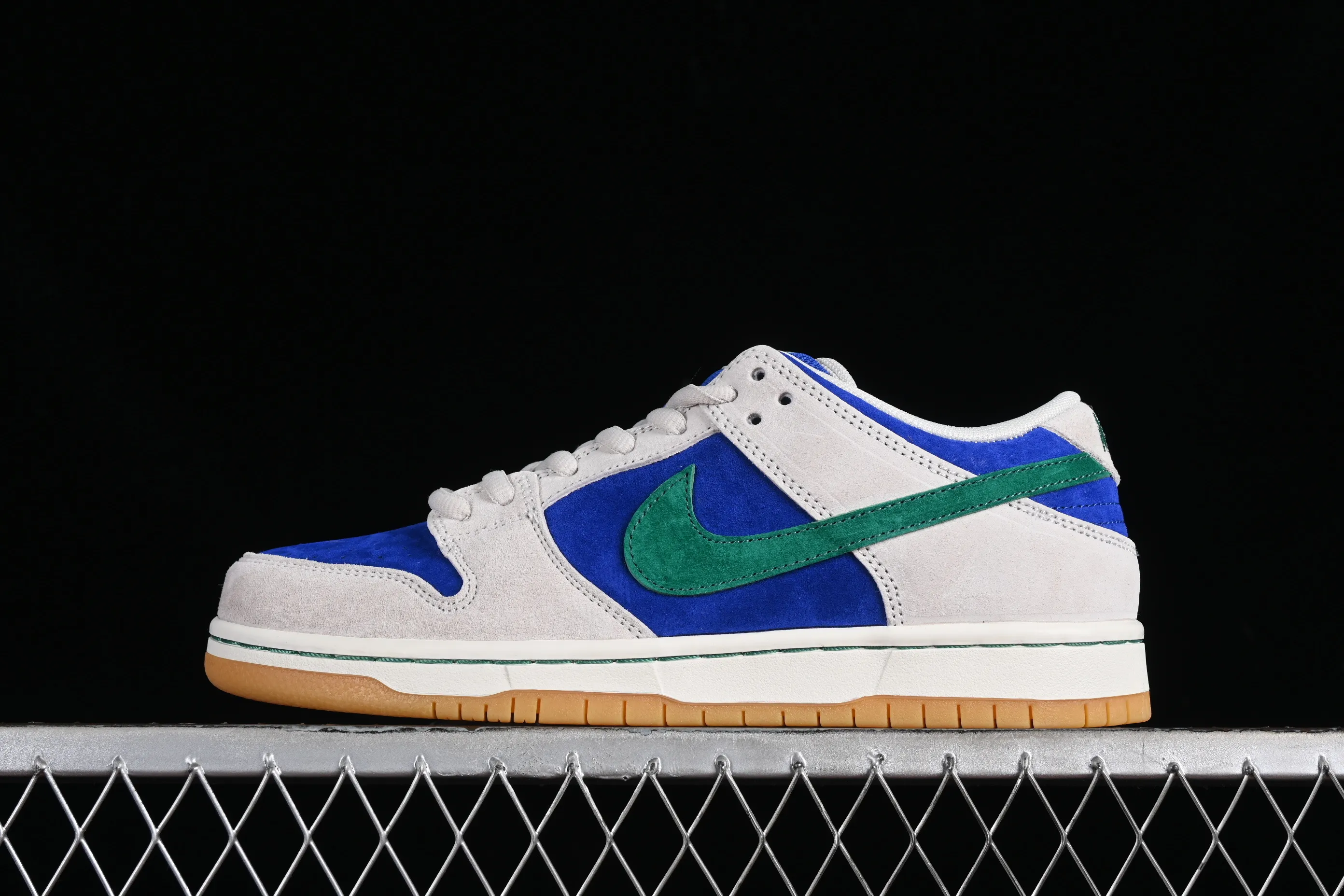 All Categories Nk SB Dunk Series Nk SB Dunk Low Low-top sneakers Nk SB Dunk Low "Hyper Royal" Teenage Mutant Ninja Turtles Leonardo SB low-top casual sneakers HF3704-001